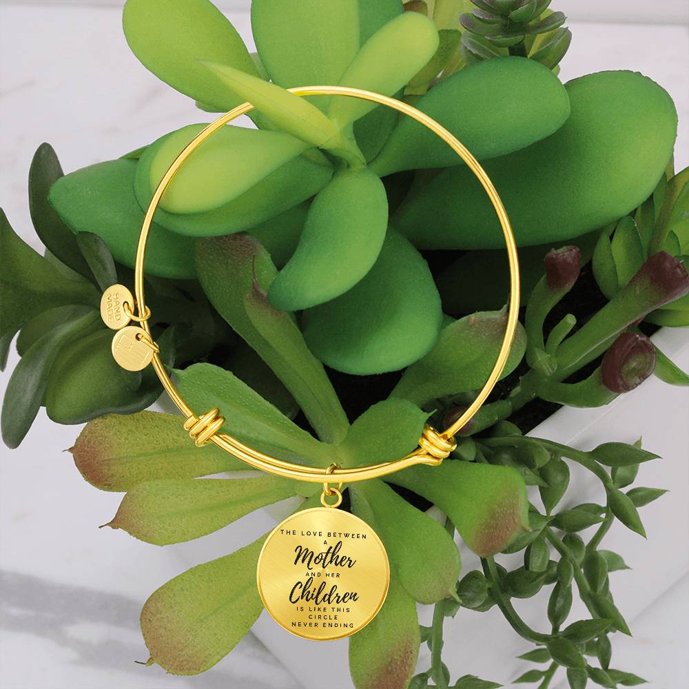 Keepsake - The Love Between A Mother And Her Children - Circle Bangle Bracelet